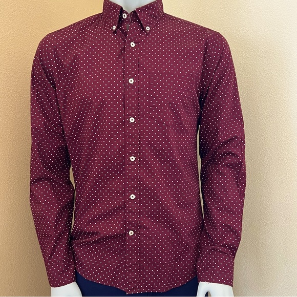 American Eagle Burgundy Polka Dot Classic Fit Long Sleeve Button Pocket Shirt - Picture 1 of 11